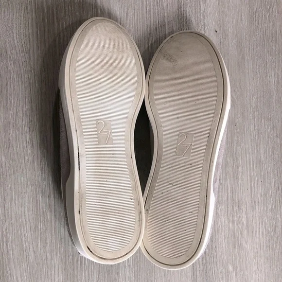 27 EDIT Naturalizer Women's White cream and tan Valarie Slip-on Sneaker size 9 - Picture 7 of 7
